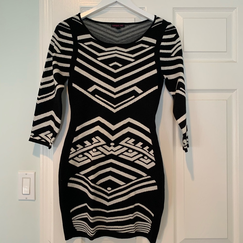 Madden Girl Black and White Tribal Print Sweater Dress *Only wore 1x*